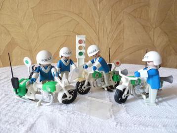 Playmobil: 3488 vintage politie/ME op 3 motors en stoplicht beschikbaar voor biedingen