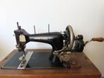 oude handnaaimachine, Antiek en Kunst, Antiek | Naaimachines, Ophalen