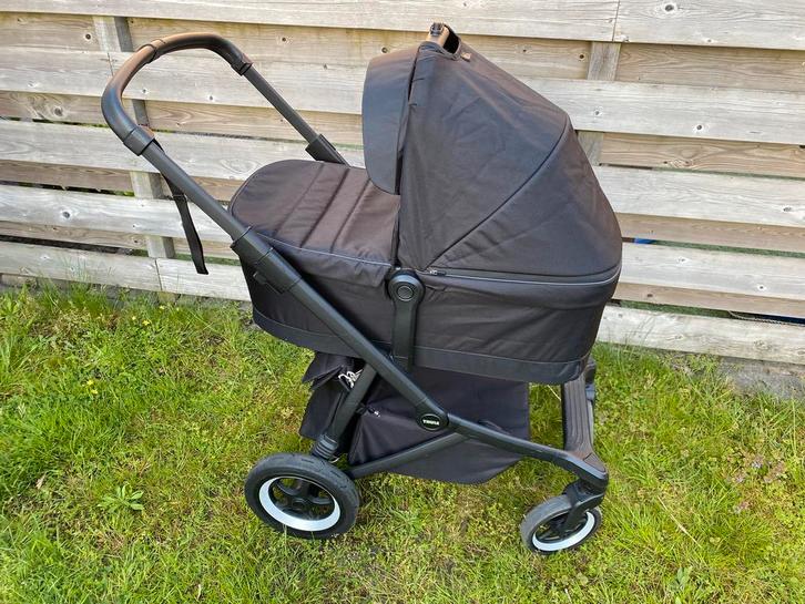 THULE SLEEK kinderwagen, duowagen, midnight black on black, Kinderen en Baby's, Kinderwagens en Combinaties, Zo goed als nieuw