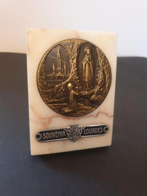 Prachtige vintage marmeren plak met koper uit Lourdes., Verzamelen, Religie, Zo goed als nieuw, Christendom | Katholiek, Overige typen