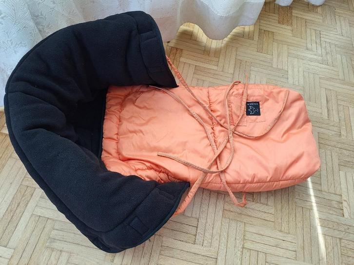 Voetenzak voor op de slee, Kinderen en Baby's, Overige Kinderen en Baby's, Zo goed als nieuw, Ophalen