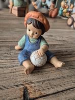 Goebel Nina en Marco kindje met bal, Verzamelen, Beelden en Beeldjes, Ophalen of Verzenden, Zo goed als nieuw, Hummel