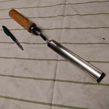 Grote geknikte guts van Dastra 23mm beschikbaar voor biedingen