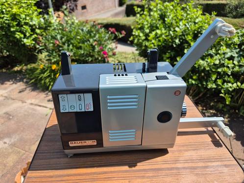 Bauer T1 M super projector, Verzamelen, Fotografica en Filmapparatuur, Projector, 1960 tot 1980, Ophalen
