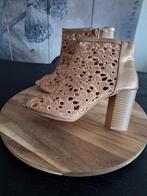 Enkellaarsjes maat 38 rosegoud., Overige kleuren, Lage of Enkellaarzen, Ophalen of Verzenden, Zo goed als nieuw