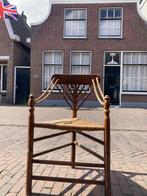 Antiek driehoek stoeltje breistoel bidstoel, Ophalen