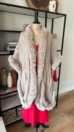 Stola Wool/imitatie bont camel tint nieuw uni size, Ophalen of Verzenden, Nieuw, Maat 46/48 (XL) of groter, Sjaal