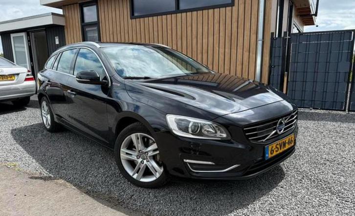 Volvo V60 D6 215pk Plug-in Hybrid 2013 Zwart, Auto's, Volvo, Particulier, V60, 4x4, ABS, Achteruitrijcamera, Adaptieve lichten