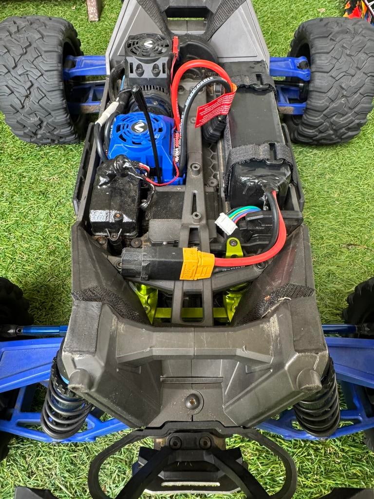 Goed onderhouden traxxas maxx 4s met diverse upgrades, Gebruikt, Auto offroad, RTR (Ready to Run), Ophalen