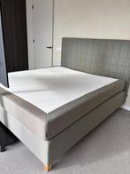 Mosgroene boxspring van North Beds (vanaf 3e week jan!), Ophalen, Gebruikt, Rood, Tweepersoons