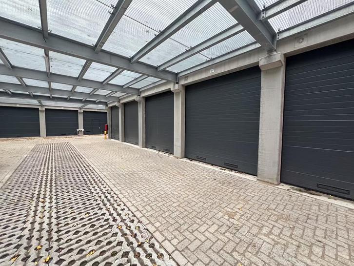 Te huur: multifunctionele werk-/opslagruimten ca. 62,1 m², Huizen en Kamers, Garages en Parkeerplaatsen, Rotterdam