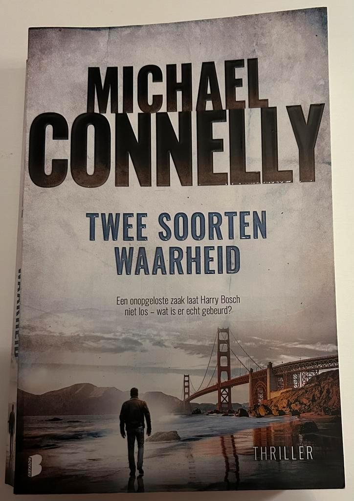 Twee soorten waarheid - Michael Connelly  Thriller, Boeken, Thrillers, Gelezen, Ophalen of Verzenden