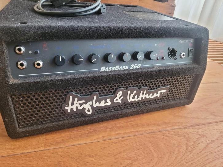 Hughes & Kettner BassBase 250 Basversterker, Muziek en Instrumenten, Versterkers | Bas en Gitaar, Gebruikt, Basgitaar, 100 watt of meer