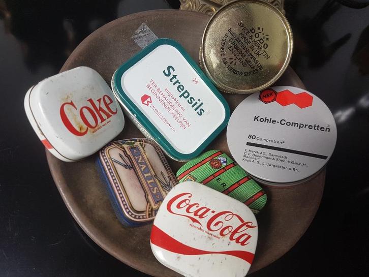 Diverse Zeldzame antieke Apothekers/ Drogisterijblikjes, Verzamelen, Blikken, Zo goed als nieuw, Overige, Ophalen of Verzenden