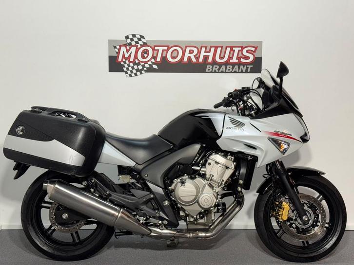 HONDA CBF 600 S ABS (bj 2010), Motoren, Motoren | Honda, Bedrijf, Toermotor, 4 cilinders