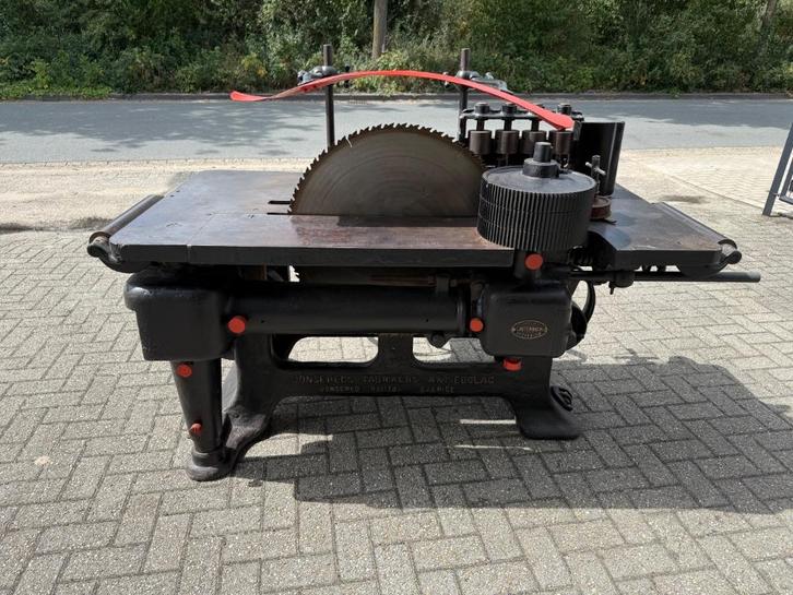 Prachtige antieke Jonsereds zaagtafel, Antiek en Kunst, Antiek | Gereedschap en Instrumenten, Ophalen