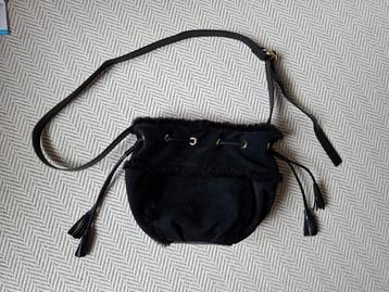 Nieuwe Ugg leren schoudertas zwart beschikbaar voor biedingen