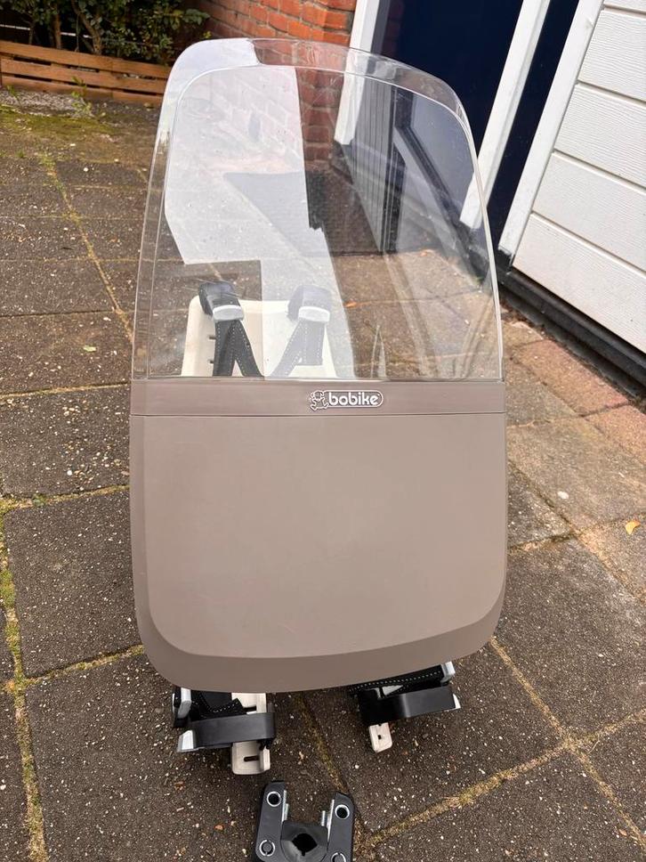 Bobike Voorzitje met Windscherm + bevestiging, Fietsen en Brommers, Fietsaccessoires | Fietsstoeltjes, Zo goed als nieuw, Voorzitje