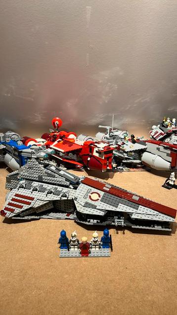 Lego 8039 Star Wars Class Republic Attack Cruiser beschikbaar voor biedingen