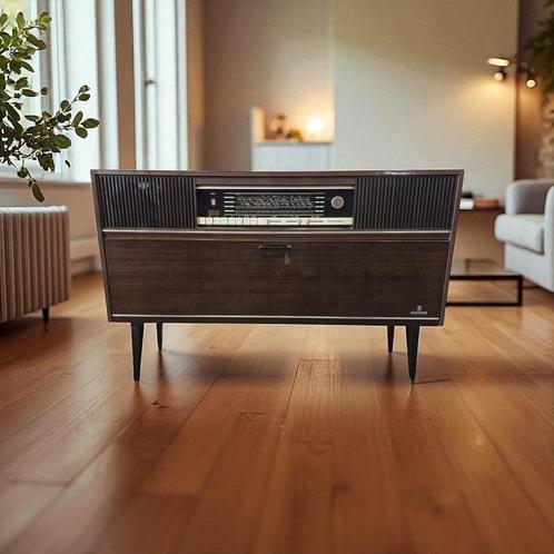 Vintage audiomeubel GRUNDIG Mandello 6: niet werkend, Antiek en Kunst, Curiosa en Brocante, Ophalen
