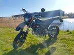 Rieju MRT 50 Pro (Black Series), Fietsen en Brommers, Brommers | Overige merken, Maximaal 45 km/u, Zo goed als nieuw, 6 versnellingen