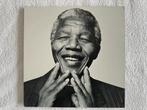 Dibond wanddecoratie – Nelson Mandela (zwart-wit portret), Antiek en Kunst, Ophalen of Verzenden