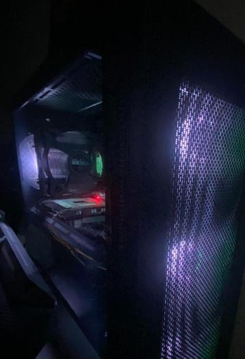 Game Pc / computer. i9 , rtx 4060  ( MOET SNEL WEG )  beschikbaar voor biedingen
