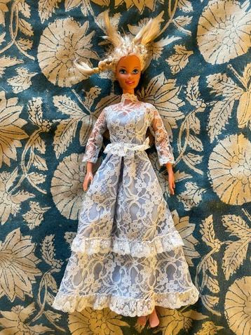 Vintage mattel barbie barbiepop blauw kanten prinsessen jurk beschikbaar voor biedingen