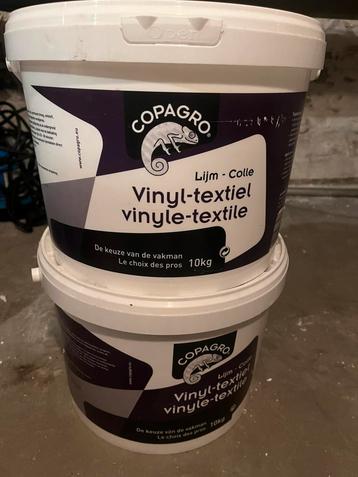 2 emmers Copagro lijm voor glasvlies of renovatievlies beschikbaar voor biedingen
