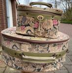 Vintage stoffen koffer met beautycase, Sieraden, Tassen en Uiterlijk, Koffers, Slot, Zacht kunststof, Gebruikt, 55 cm of meer