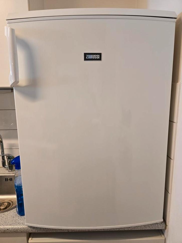Zanussi Koelkast tafelmodel zonder vriesvak., Witgoed en Apparatuur, Koelkasten en IJskasten, Zo goed als nieuw, Zonder vriesvak