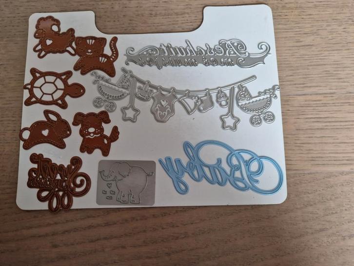Snijmallen set baby kaarten, Hobby en Vrije tijd, Knutselen, Zo goed als nieuw, Materiaal, Ophalen of Verzenden