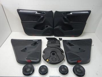 VW Tiguan 5NA R-Line Leer Deurpanelen Dynaudio Speakerset beschikbaar voor biedingen