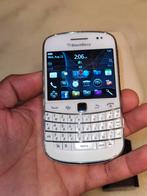 Goedwerkende blackberry bold 9900 whit edition met touchscre, Ophalen of Verzenden, Zo goed als nieuw