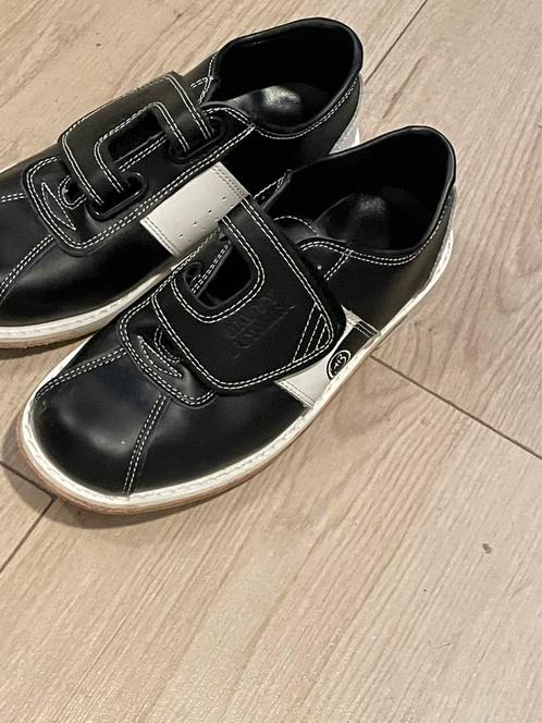 Zwarte bowlingschoenen maat 37 – zo goed als nieuw, Sport en Fitness, Bowlen, Zo goed als nieuw, Schoenen, Ophalen of Verzenden