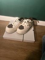 Sport sneakers, Kleding | Dames, Schoenen, Beige, Ophalen of Verzenden, Sneakers of Gympen, Zo goed als nieuw