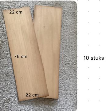 Fineer plaatjes licht grenen beschikbaar voor biedingen