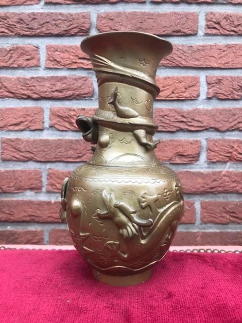 mooie koperen draken-vaas, China, Antiek en Kunst, Kunst | Niet-Westerse kunst, Ophalen of Verzenden