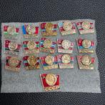 Vintage Sovjet Speldjes - USSR Republieken Set, Verzamelen, Speldjes, Pins en Buttons, Ophalen of Verzenden, Gebruikt, Stad of Land