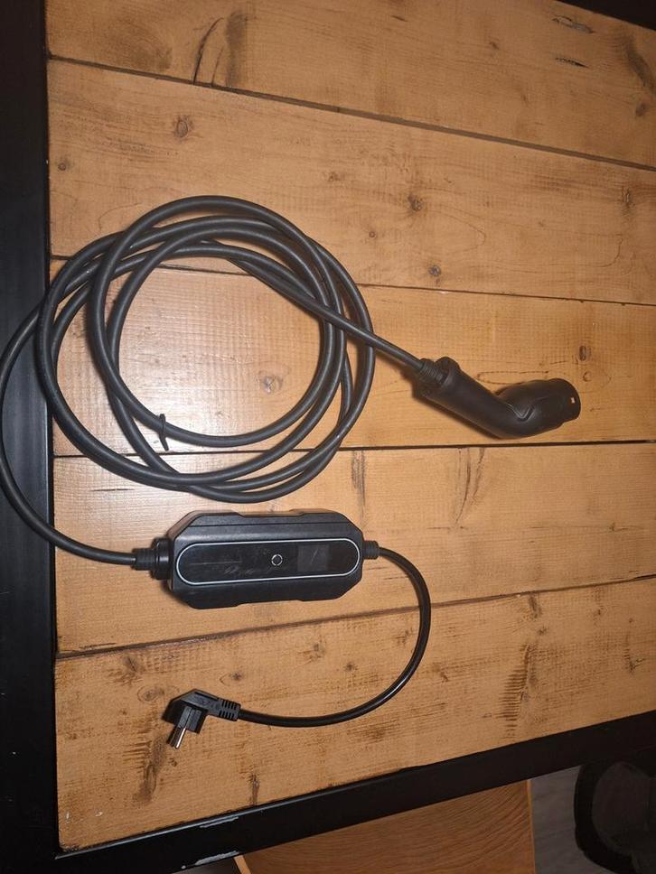 Mobiele thuislader/laadkabel stopcontact EV, Auto diversen, Laadpalen, Laadkabel, Ophalen of Verzenden