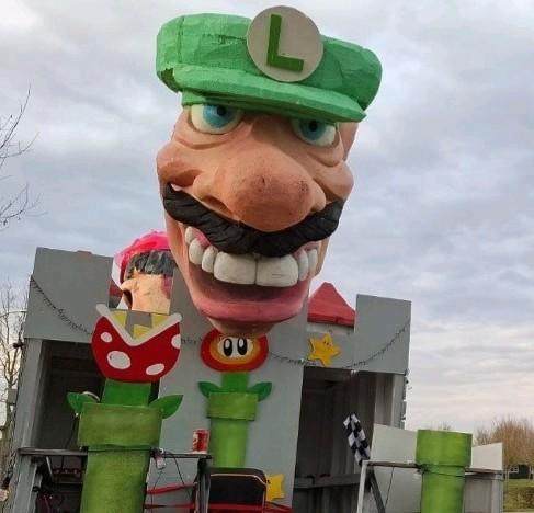 Carnaval Mario en Luigi koppen en houten Mario figuren, Hobby en Vrije tijd, Feestartikelen, Ophalen