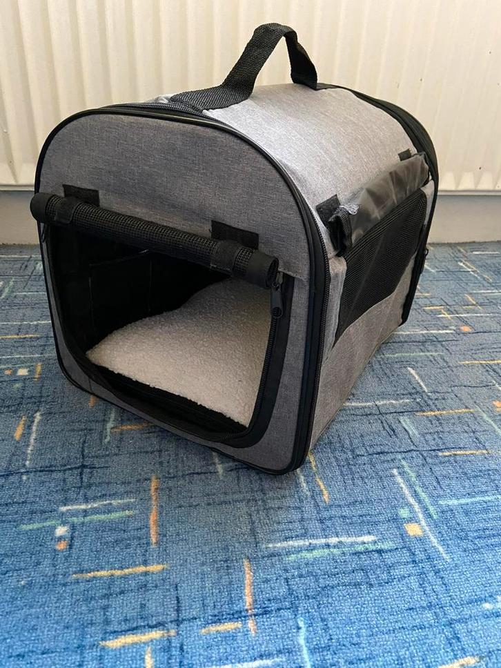 Te koop stoffen benche, Dieren en Toebehoren, Hondenmanden, Gebruikt, Polyester, Ophalen