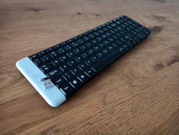 Compact draadloos toetsenbord Logitech  beschikbaar voor biedingen