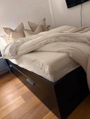Gratis IKEA Brimnes bedframe 140x200 Amsterdam - afbeelding 1