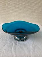 Vintage bonbonschaal / schaal blauw glas metalen voet Engels, Antiek en Kunst, Ophalen of Verzenden