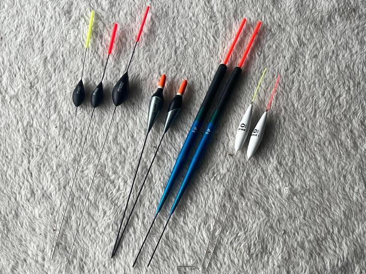 adv 251 / NIEUW mixset 9 dobbers, Watersport en Boten, Hengelsport | Witvissen, Nieuw, Dobber of Lood, Ophalen of Verzenden