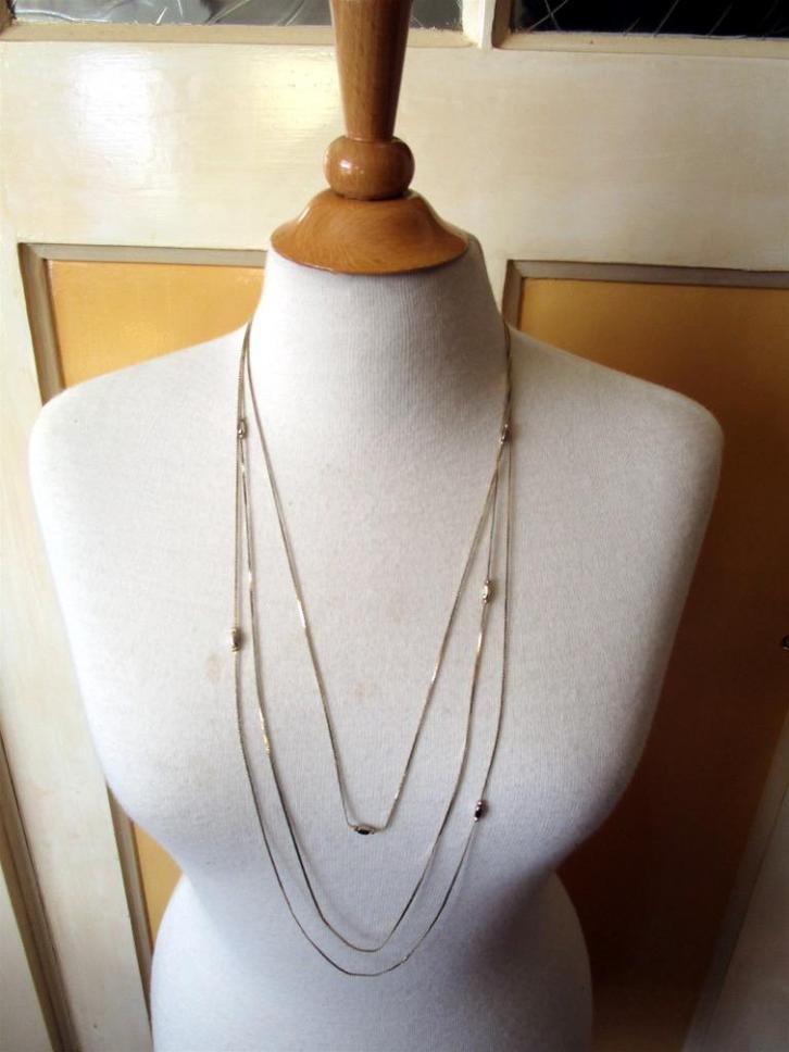 Goudkleurig 3 delige ketting met verdikkingen nr 6, Sieraden, Tassen en Uiterlijk, Kettingen, Nieuw, Overige materialen, Goud