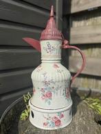 Decoratieve vintage theepot met onderstel – romantisch bloem, Ophalen of Verzenden, Gebruikt