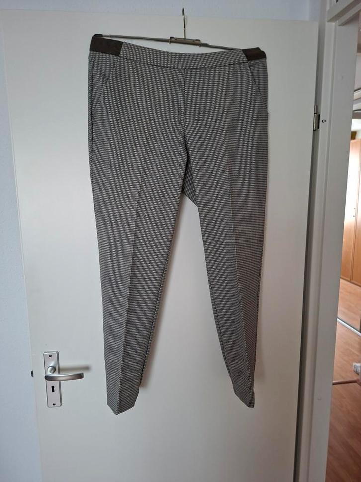 Comma pantalon pepita ruit maat 42, Kleding | Dames, Broeken en Pantalons, Maat 42/44 (L), Zwart, Ophalen of Verzenden