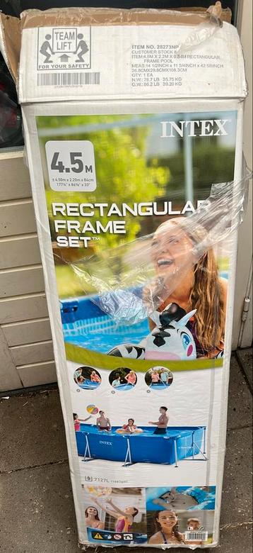 Intex zwembad 450 x 220 x 85cm met trapje en tegels beschikbaar voor biedingen